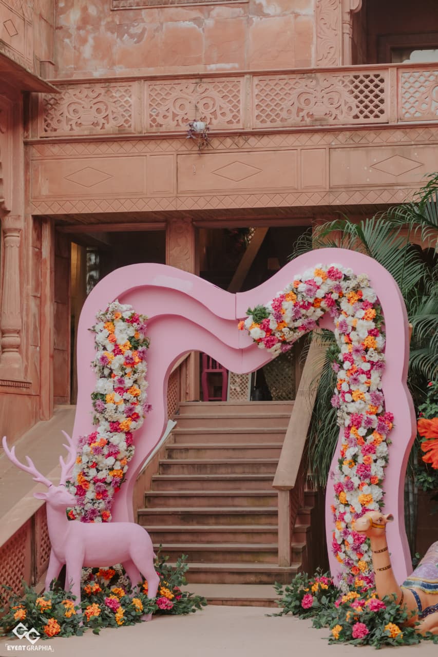 Akash & Tulika Destination Wedding Mehandi at Puratan Qila, Ranthambore - custom styling by Saaj Weddings
